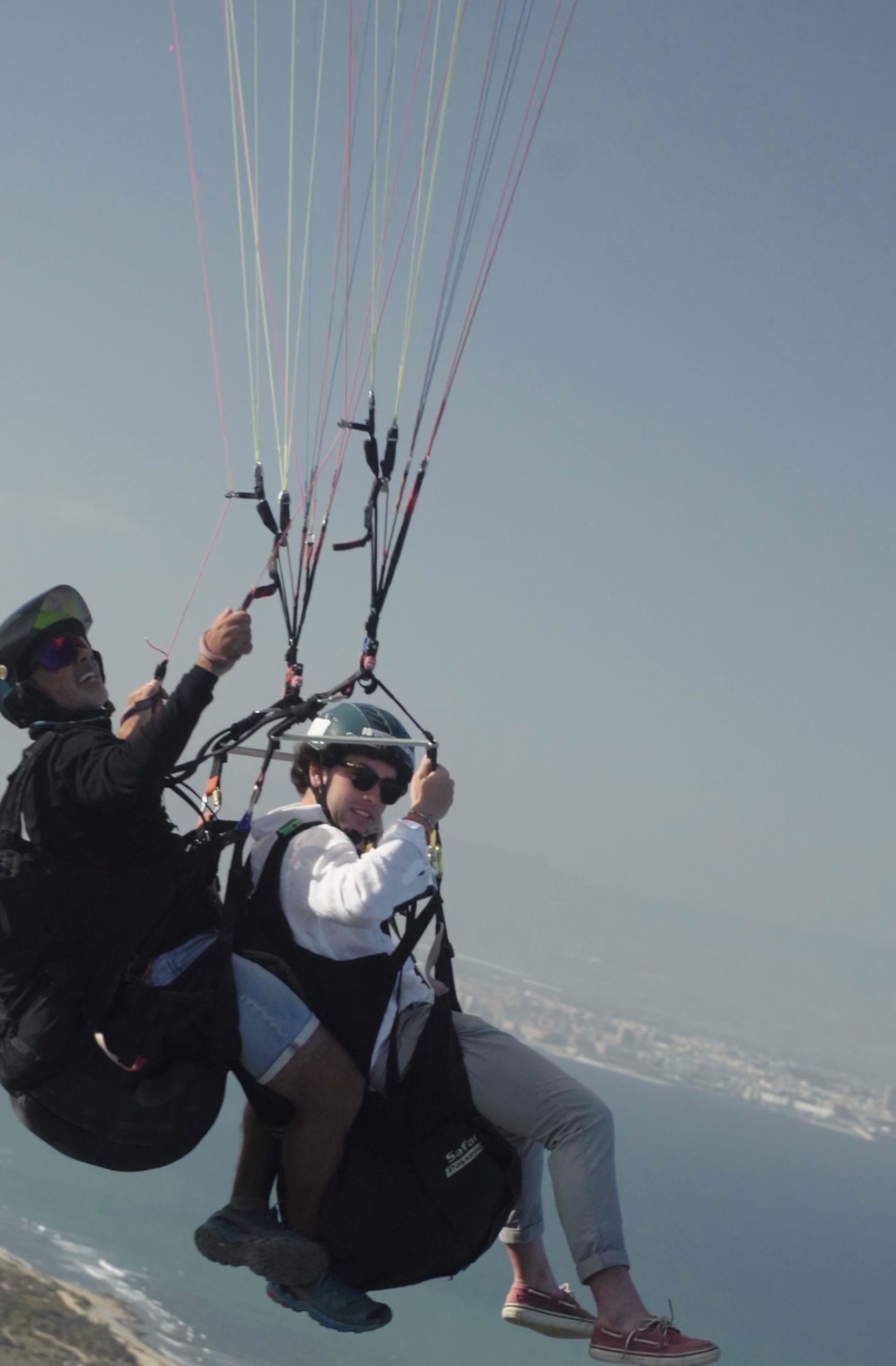 Acción en parapente